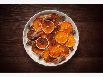 Ilustracja jak wysuszyć pomarańcze