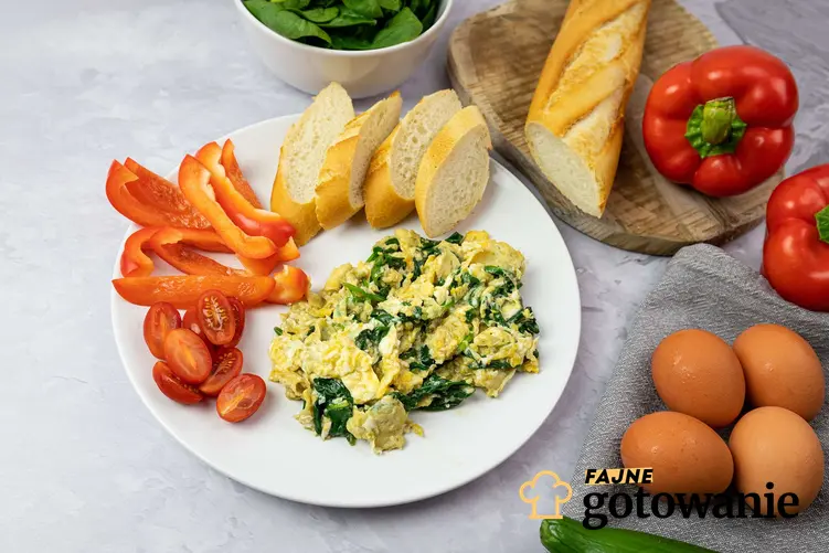 Przepisy na śniadanie z jajkami