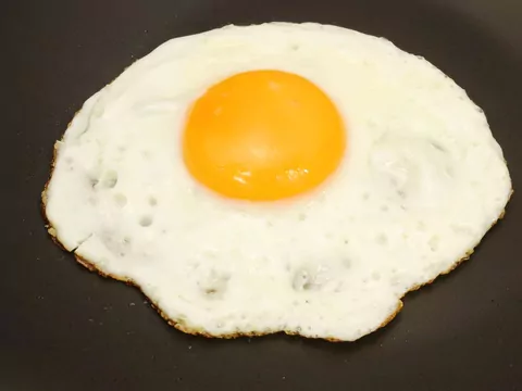 Przepis: bryzol z jajkiem