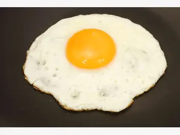 Ilustracja przepisu na: bryzol z jajkiem