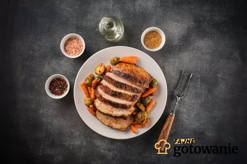 Pieczona karkówka z warzywami