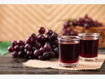 Ilustracja przepisu na: sok z winogron z sokownika