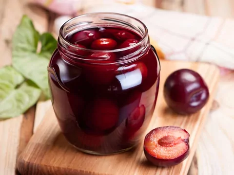 Przepis: kompot ze śliwek na zimę