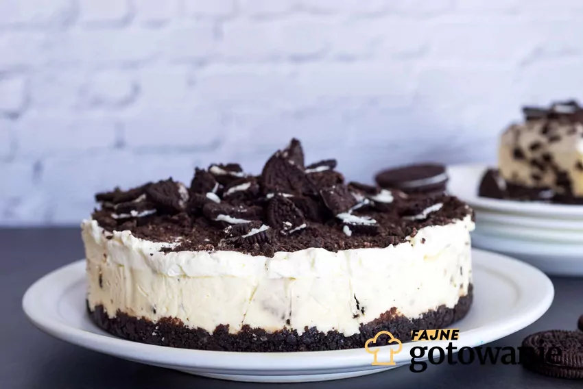 sernik oreo z białą czekoladą Sernik Oreo z białą czekoladą