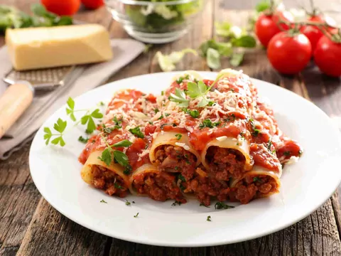 Cannelloni bolognese