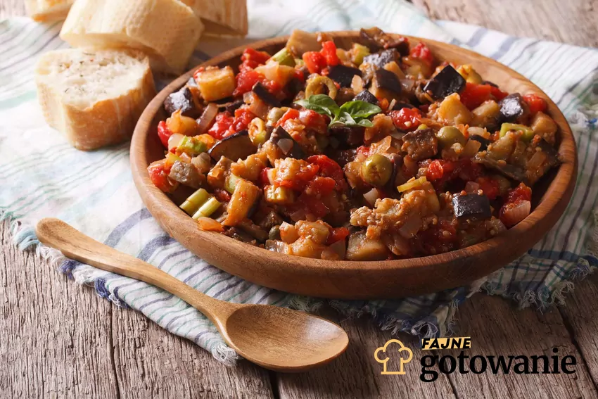 Caponata w rustykalnym naczyniu