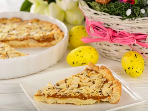 Przepis: mazurek kajmakowy