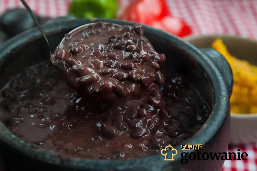 Tradycyjne brazylijskie danie feijoada