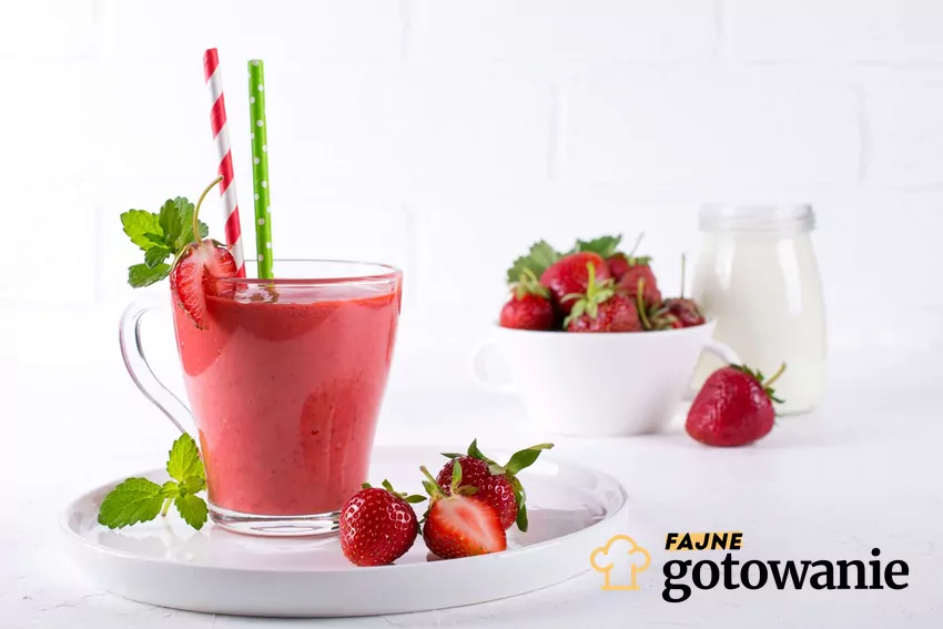 Szklanka smoothie z truskawek