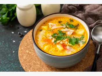 Ilustracja przepisu na: zupa rybna z mlekiem kokosowym