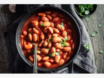 Ilustracja przepisu na: fasolka w sosie pomidorowym