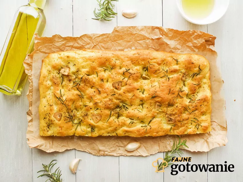 Bezglutenowa focaccia na blaszce