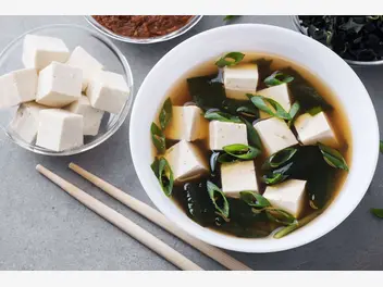 Ilustracja przepisu na: zupa miso z tofu
