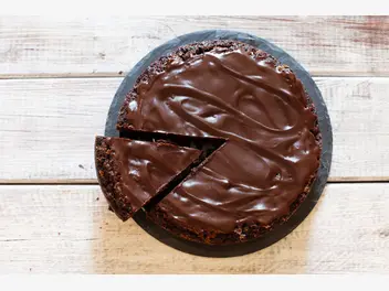 Ilustracja przepisu na: ciasto czekoladowe z kremem