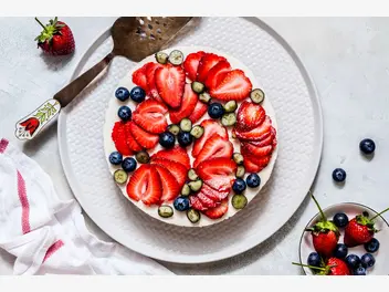Ilustracja przepisu na: szybkie ciasto z mascarpone i owocami