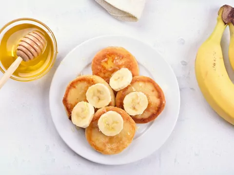 Przepis: placki twarogowe bananowe