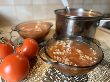Ilustracja przepisu na: zupa pomidorowa na kostce