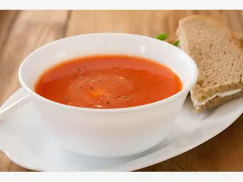 Ilustracja przepisu na: zupa pomidorowa z przecieru