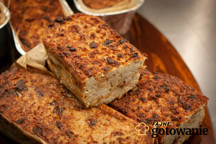 Chrupiąca babka ziemniaczana z boczkiem