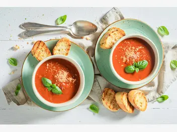 Ilustracja przepisu na: zupa z pieczonych pomidorów