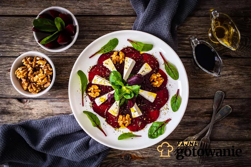 carpaccio z buraka gotowanego Buraczane carpaccio z orzechami