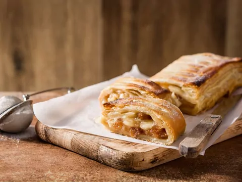 Przepis: strudel z jabłkami