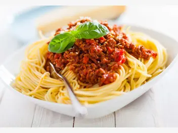 Ilustracja przepisu na: spaghetti z mięsem mielonym
