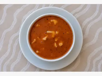 Ilustracja przepisu na: zupa pomidorowa z lanymi kluskami