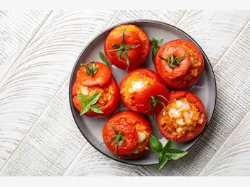Ilustracja przepisu na: faszerowane pomidory