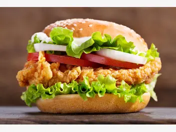 Ilustracja przepisu na: burger z kurczakiem