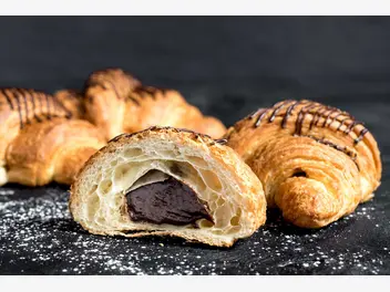 Ilustracja przepisu na: croissant z czekoladą
