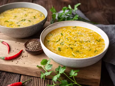 Przepis: zupa jajeczna