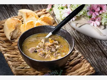 Ilustracja przepisu na: zupa z żołądków drobiowych a la flaczki