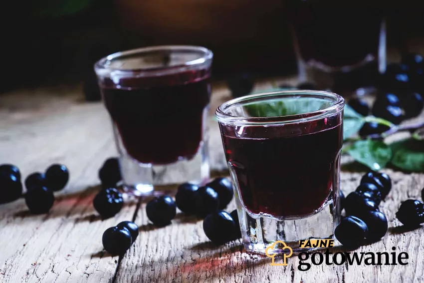 Nalewka z jagód Domowa nalewka z jagód
