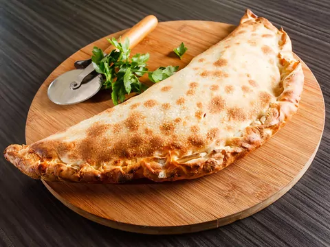 Przepis: Calzone z kurczakiem