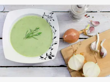 Ilustracja przepisu na: zupa krem z zielonego groszku