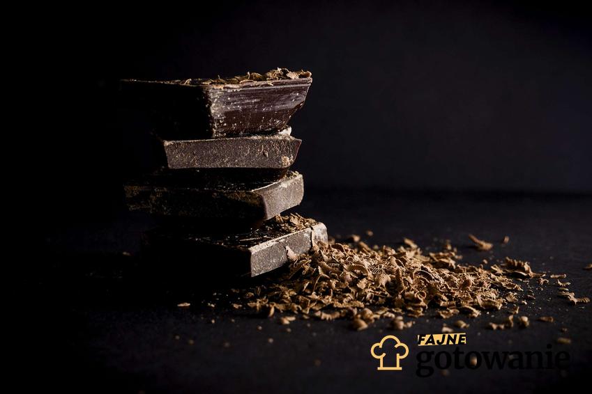 Dowiedz się, jakie wartości odżywcze są w gorzkiej czekoladzie oraz jakie alergie mogą powodować.