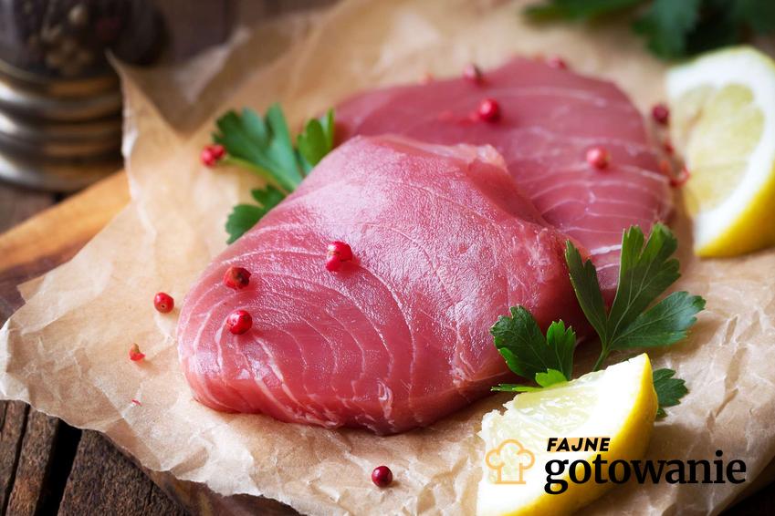 Dowiedz się, jakie wartości odżywcze są w tuńczyku oraz jakie alergie mogą powodować.