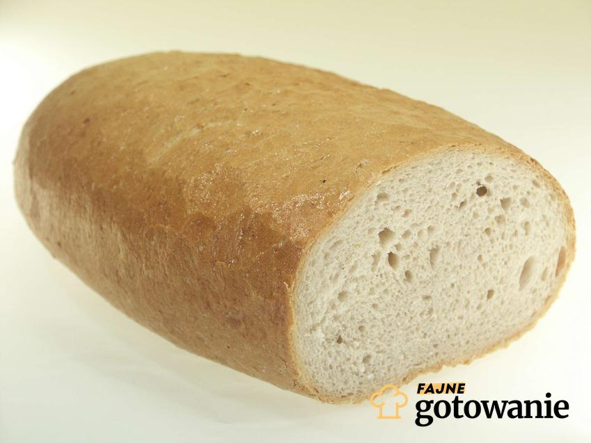 Dowiedz się, jakie wartości odżywcze są w chlebie pszennym oraz jakie alergie mogą powodować.