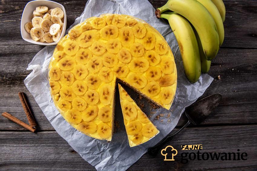 Bananowiec ciasto z galaretką