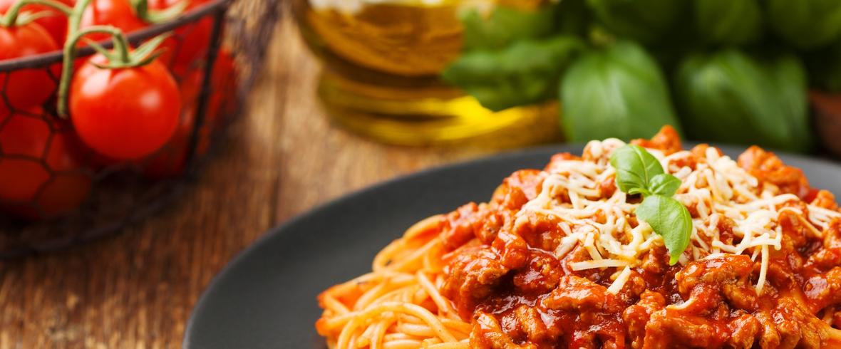 spaghetti z pomidorów z puszki