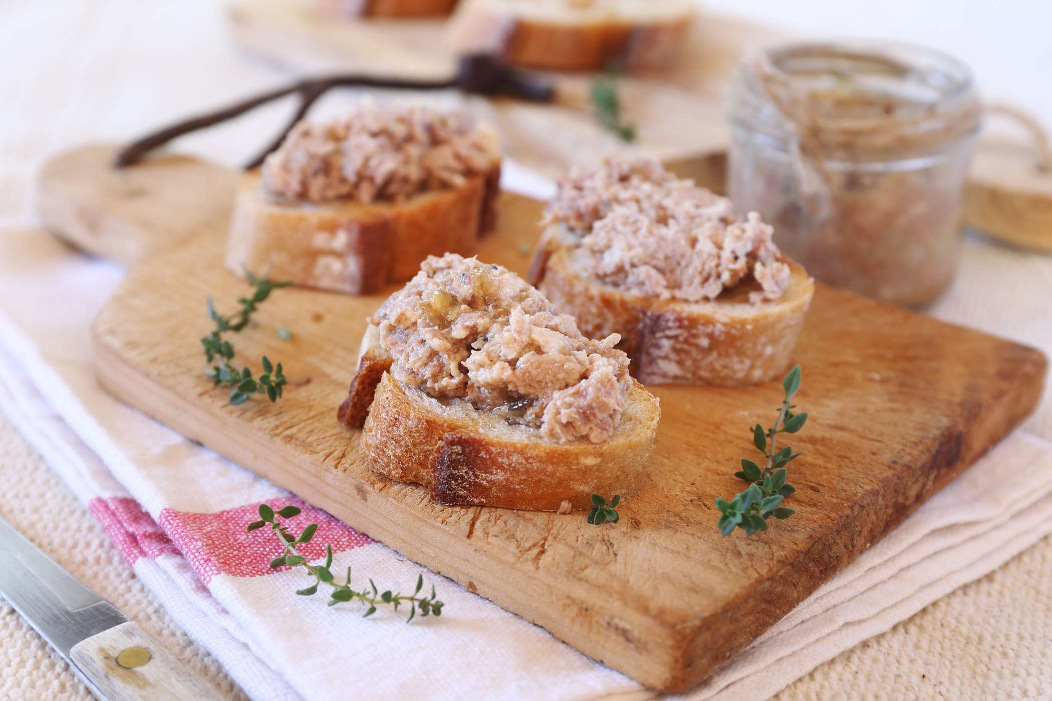 Rillette przepis na FajneGotowanie.pl