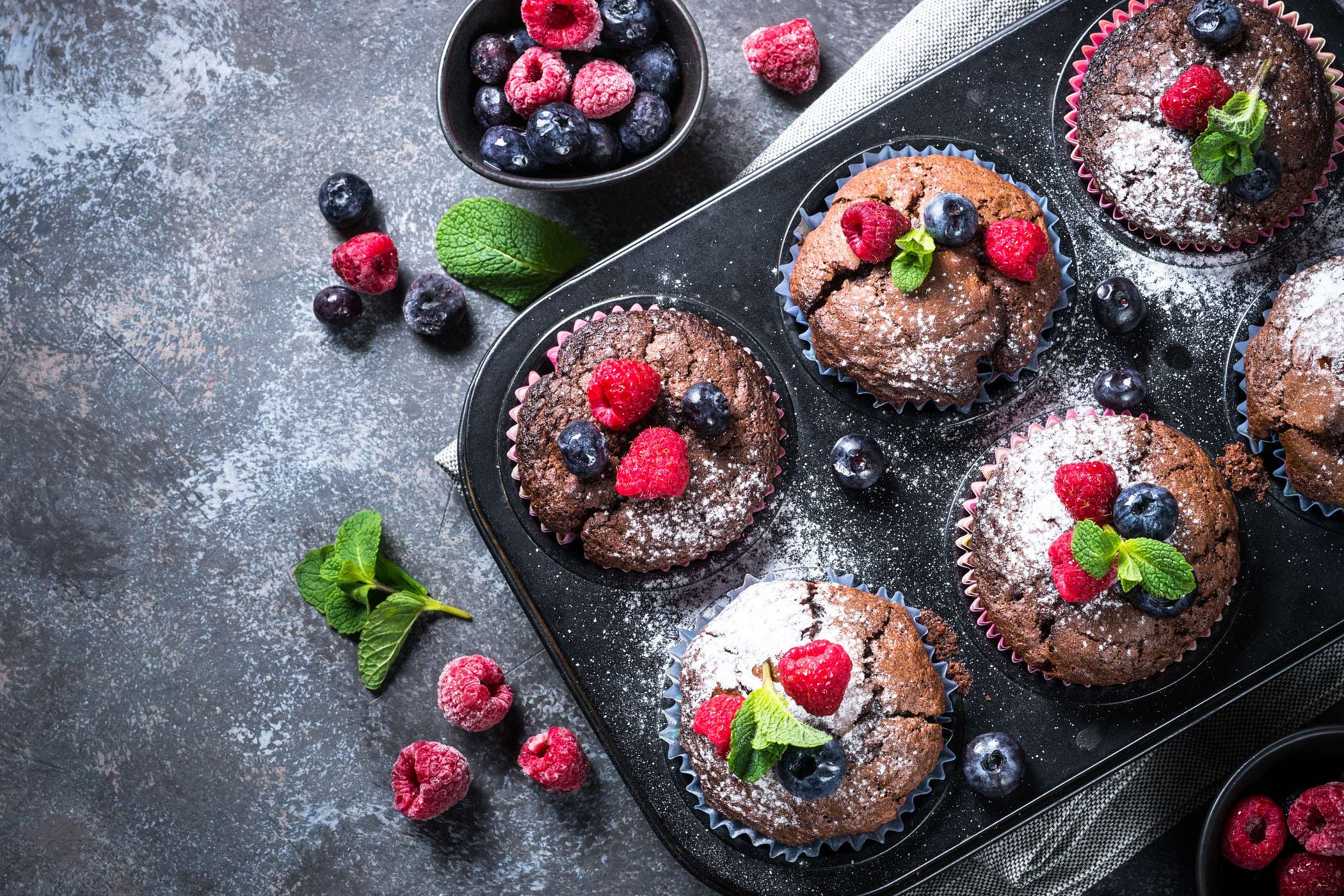 Muffinki z owocami przepis na FajneGotowanie.pl